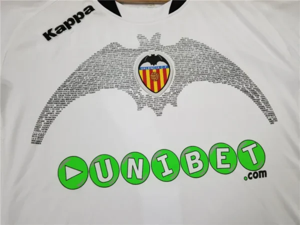 2009/10 Valencia Retro Jersey Home - Image 3