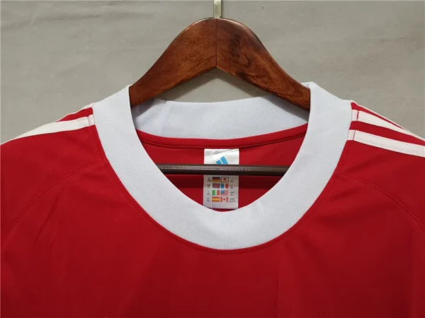 01-02 Bayern Munich Retro Jersey Home UCL - Image 7