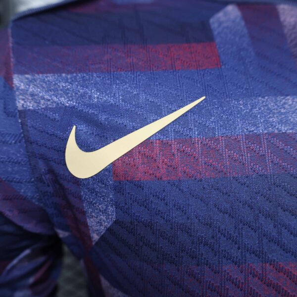 24-25 England players special edition training football shirt - Image 3