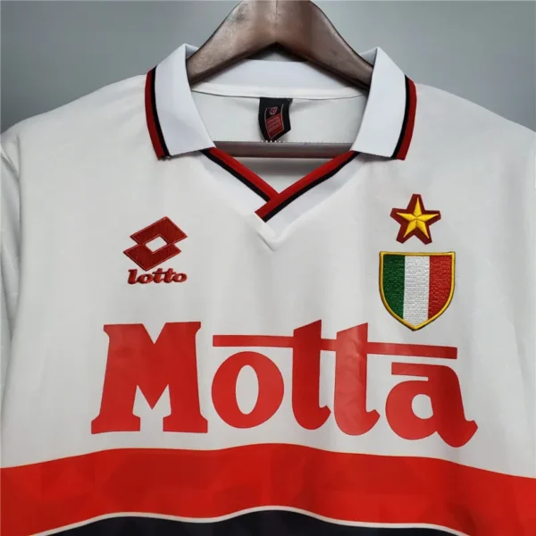 1993/94 AC Milan Retro Jersey Away - Image 3