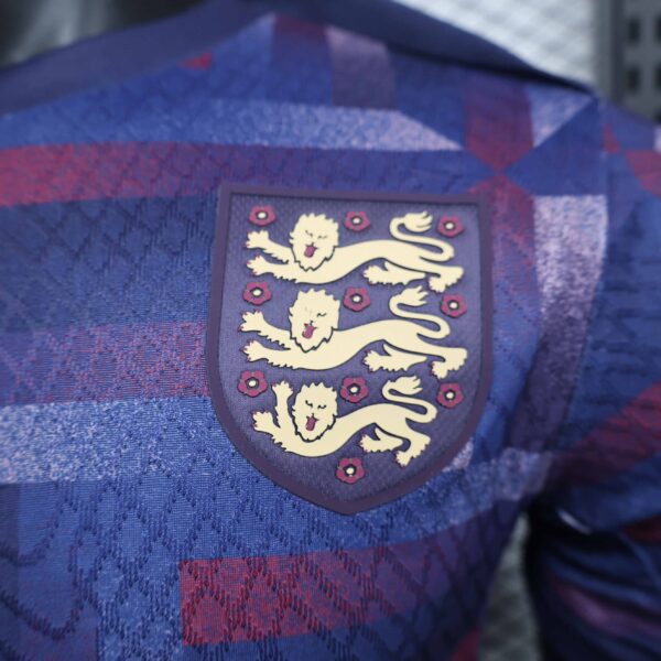24-25 England players special edition training football shirt - Image 4